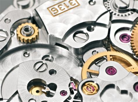 how many jewels are in a rolex|what do jewels do on watches.